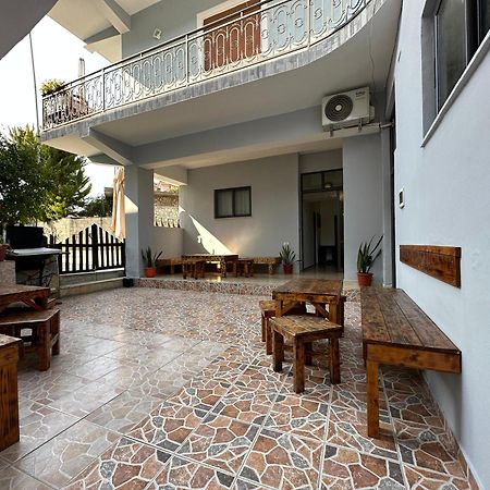 Hanna'S Hostel Berat Ngoại thất bức ảnh