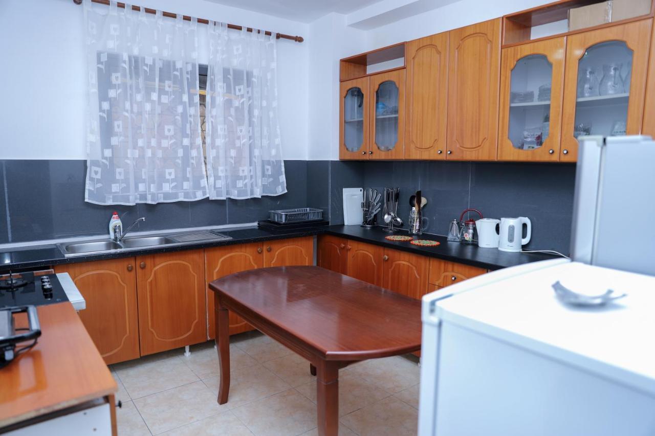 Hanna'S Hostel Berat Ngoại thất bức ảnh