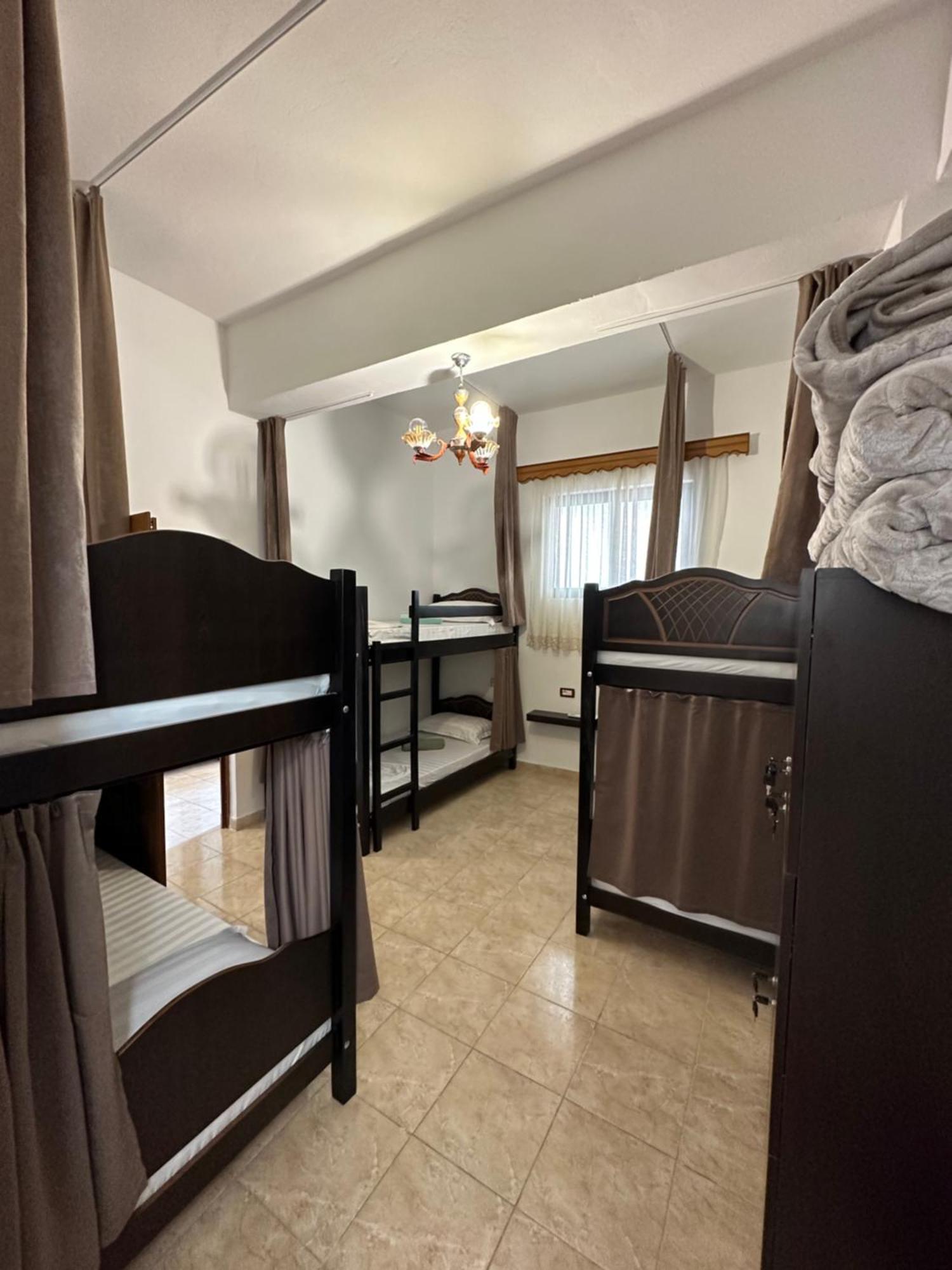Hanna'S Hostel Berat Ngoại thất bức ảnh