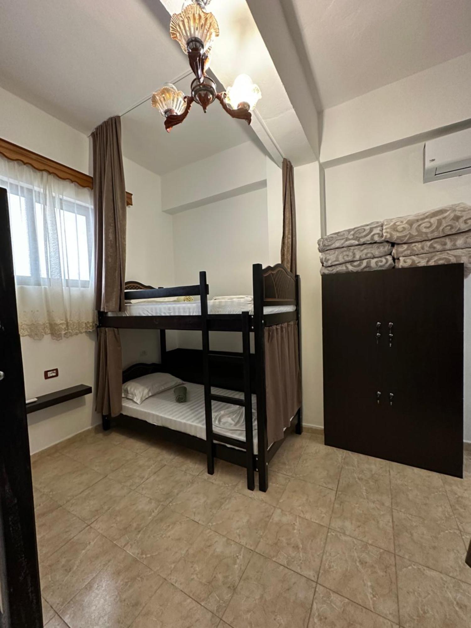 Hanna'S Hostel Berat Ngoại thất bức ảnh